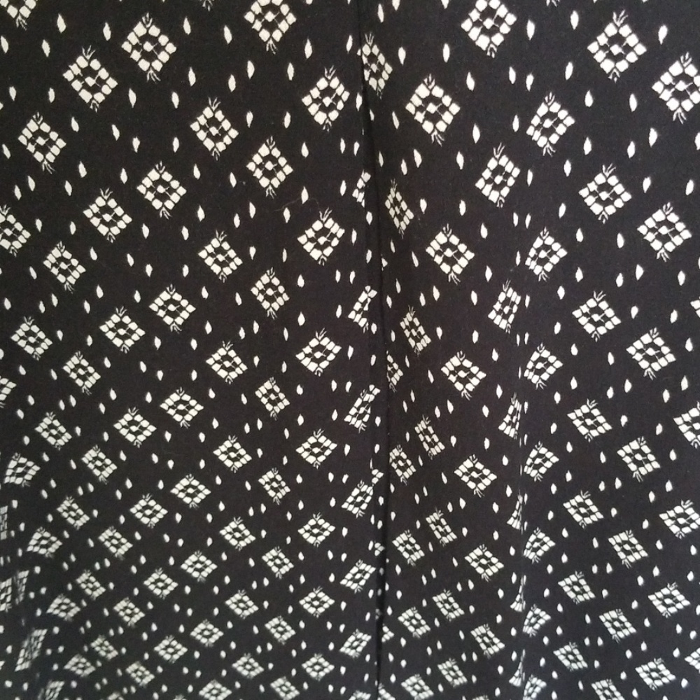 Universal Thread Top - Picture 5 of 7